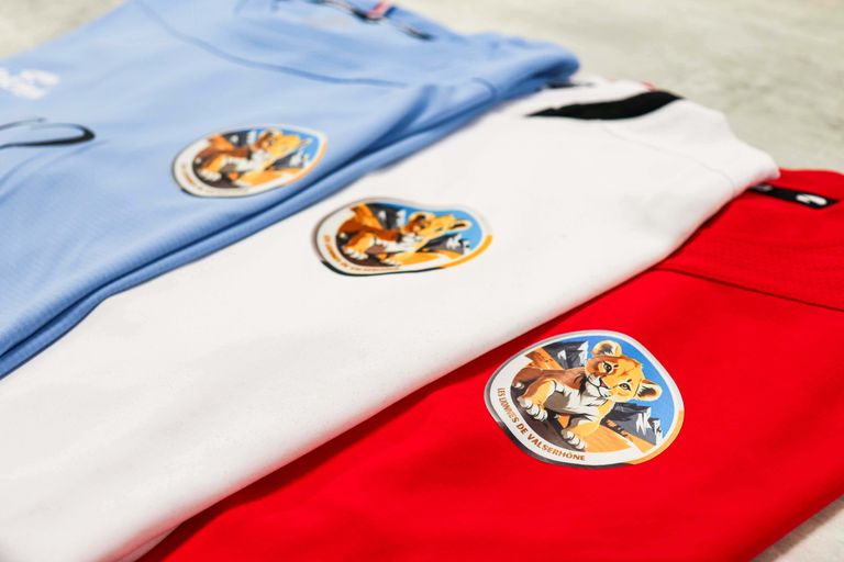 JEQUIPE2-personnalisation-maillot-football-lionnes-valserhone-4